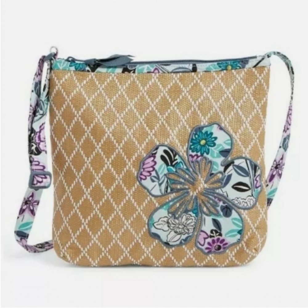 Vera Bradley Mystery Reseller Box - Bundle of 4 items! - Picture 2 of 8